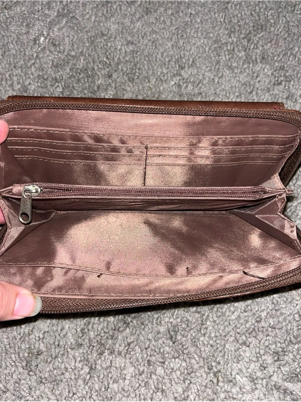 Kenneth Cole Reaction Brown Leather Zip Wallet with Front Pocket